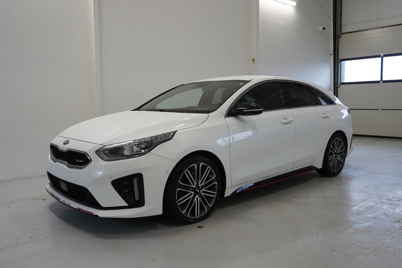 Kia pro cee'd / ProCeed