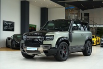 Land Rover Defender 2021
