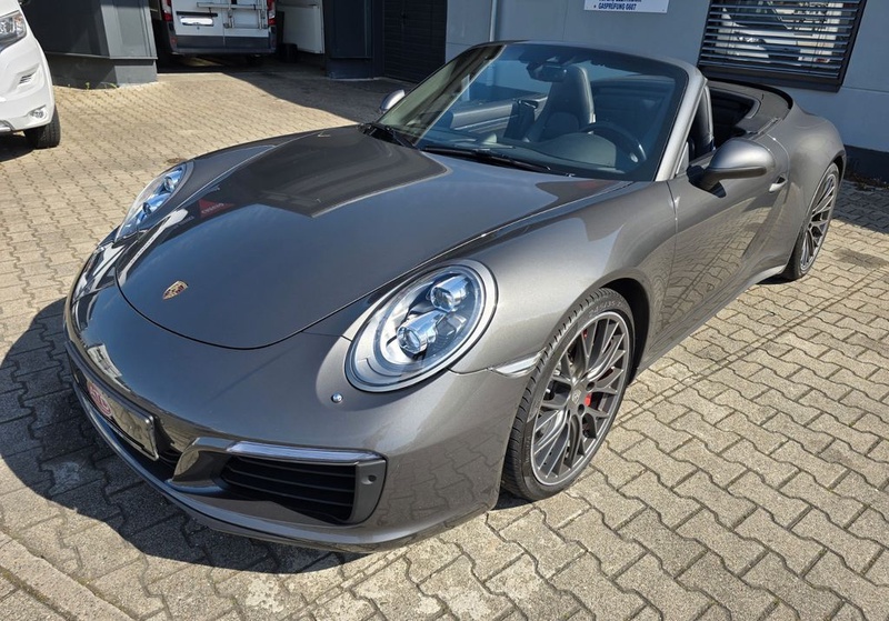 Porsche 911