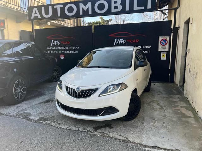 Lancia Ypsilon