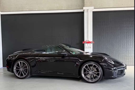 Porsche 992 2023