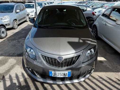 Lancia Ypsilon 2021