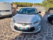 Hyundai Veloster 2012
