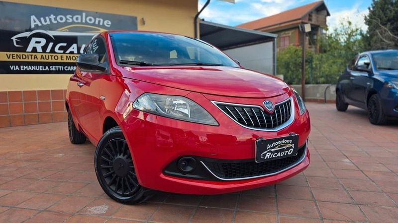 Lancia Ypsilon