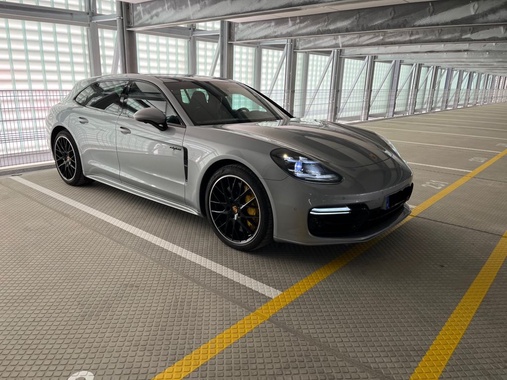 Porsche Panamera 2020