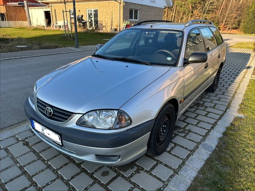 Toyota Avensis 2001