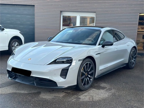 Porsche Taycan 2021