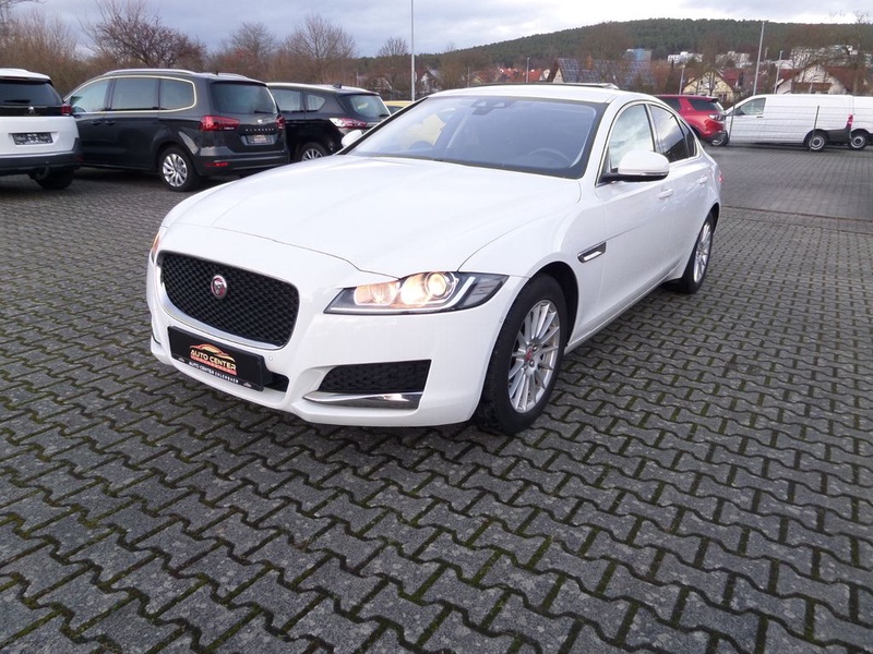 Jaguar XF