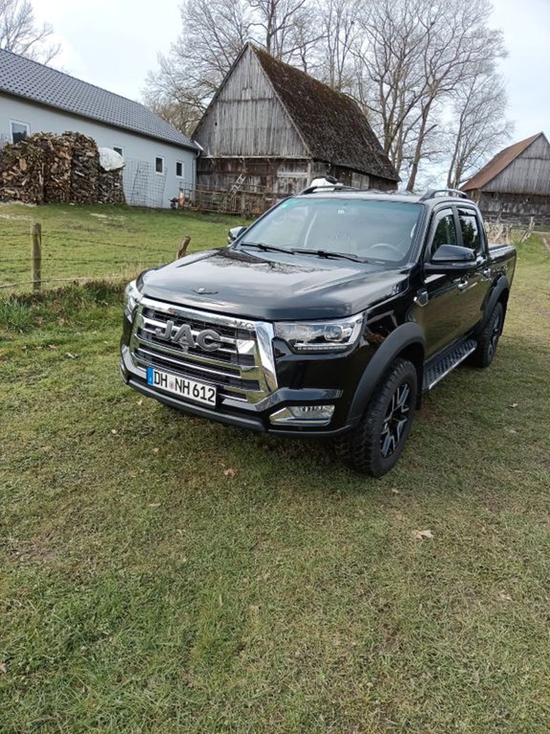 JAC 8 Pro