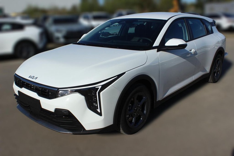 Kia K4