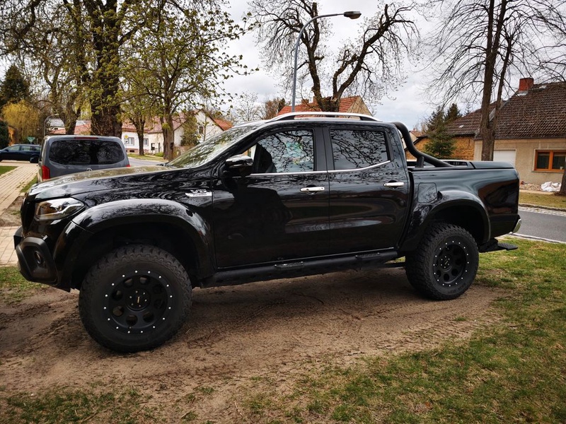 Mercedes-Benz X-Class