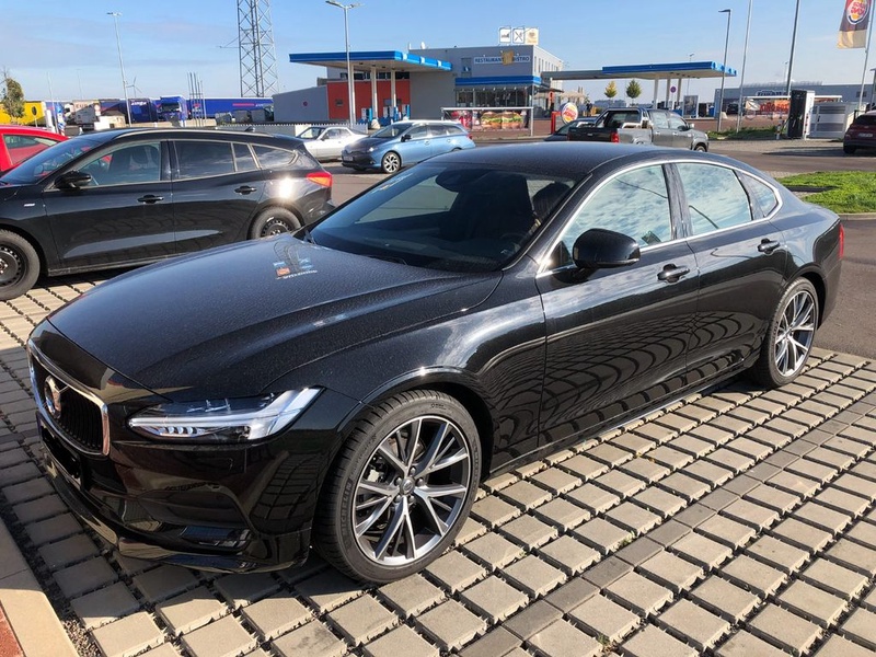Volvo S90