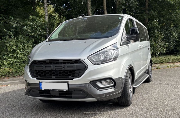 Ford Tourneo Custom 2023