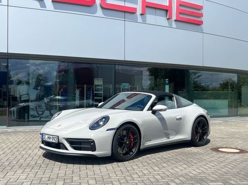 Porsche 992 2023