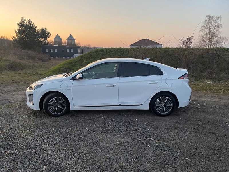 Hyundai Ioniq
