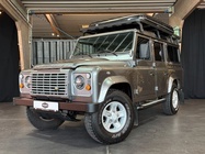 Land Rover Defender 2009