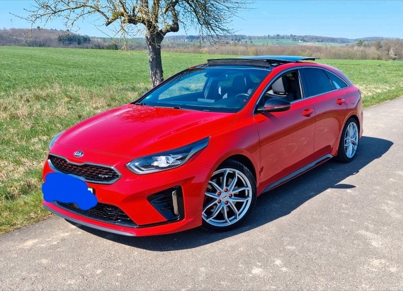 Kia pro cee'd / ProCeed