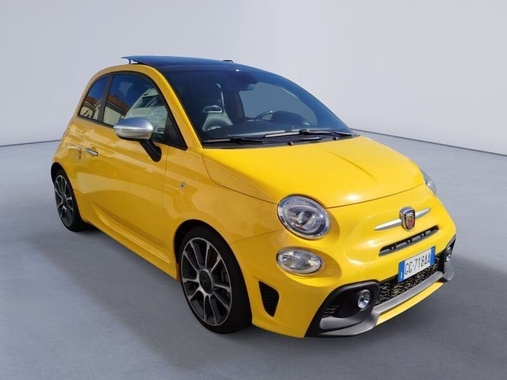Abarth 595 2021