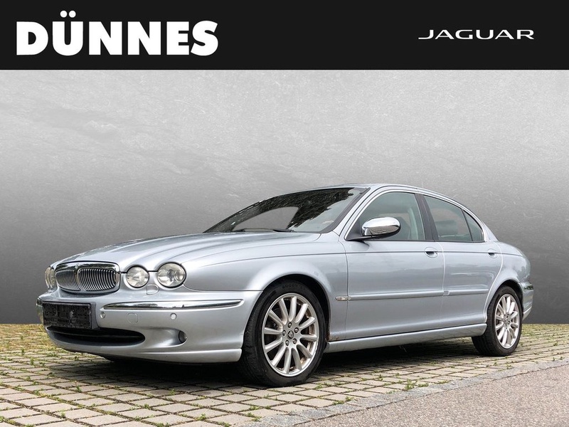 Jaguar X-TYPE