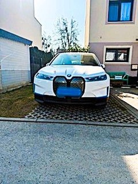 BMW iX 2023