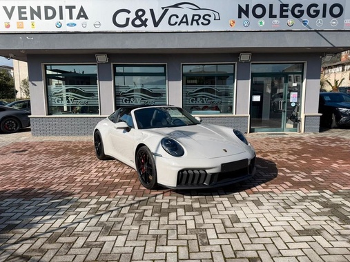 Porsche 911 2025