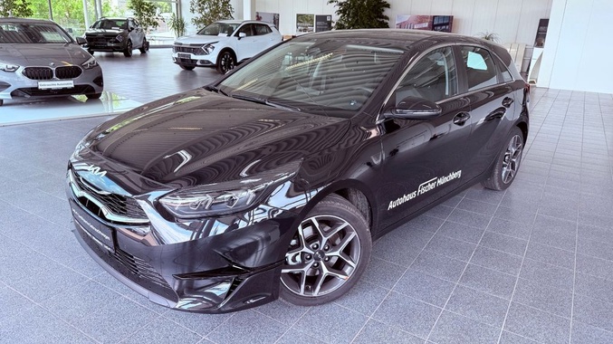 Kia cee'd / Ceed 2025