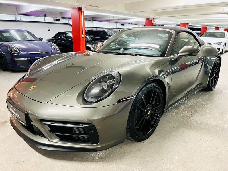 Porsche 992