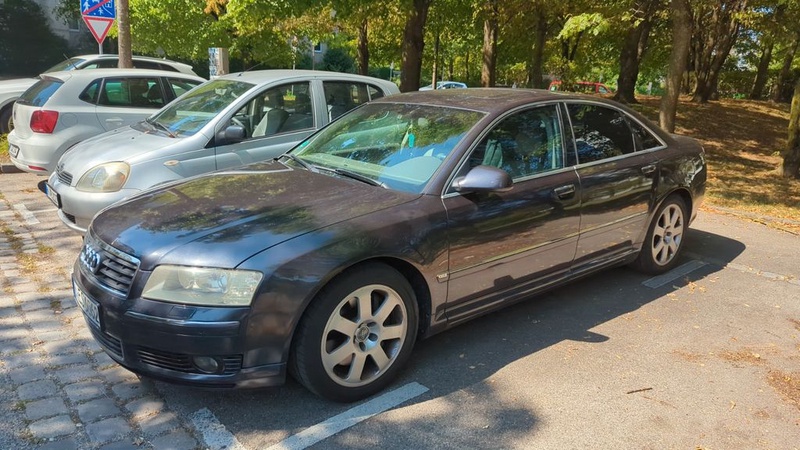 Audi A8