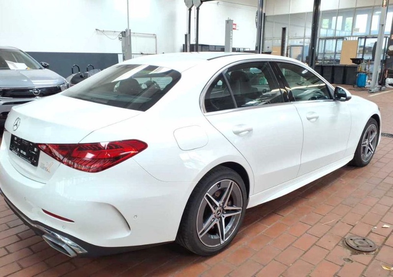Mercedes-Benz C-Class