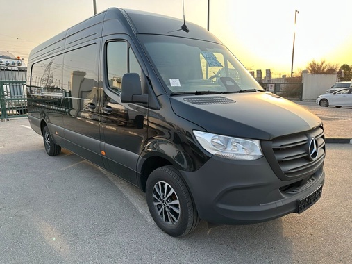 Mercedes-Benz Sprinter 2025