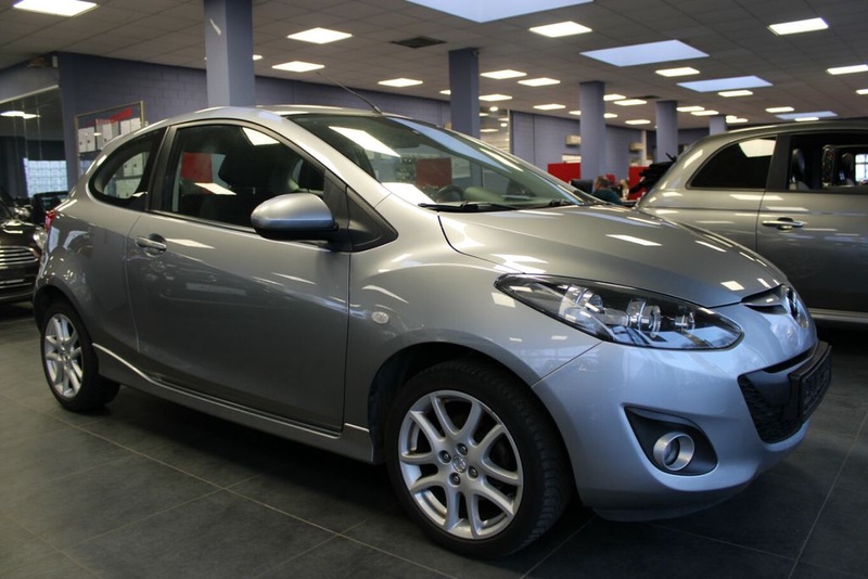 Mazda 2