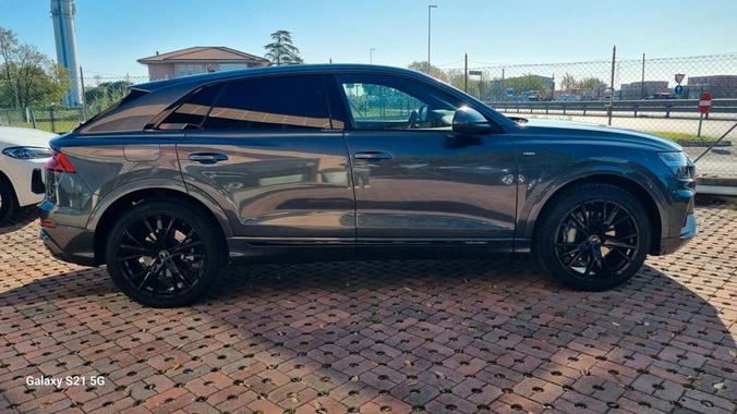 Audi Q8 2023