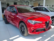 Alfa Romeo Stelvio 2023