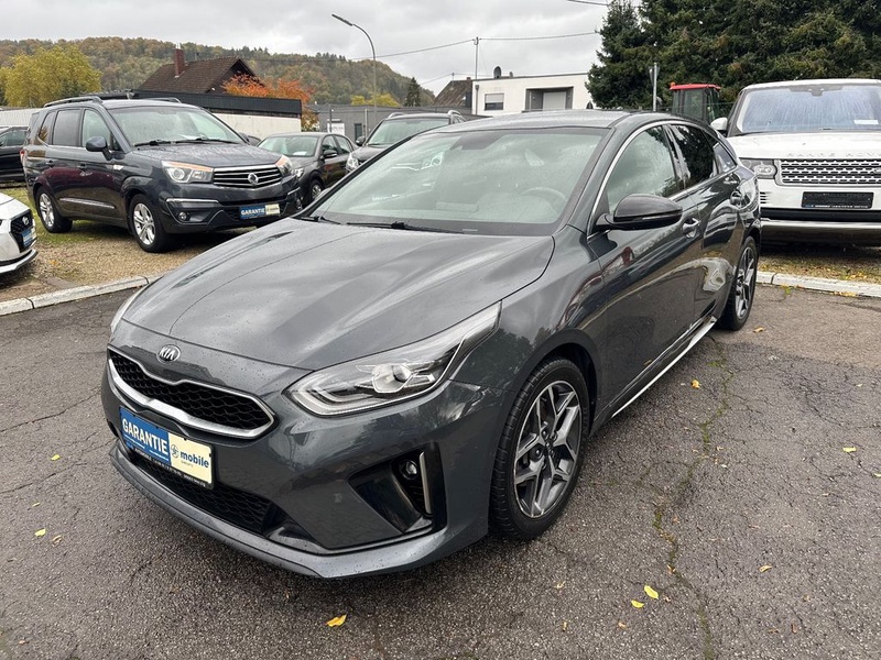 Kia pro cee'd / ProCeed
