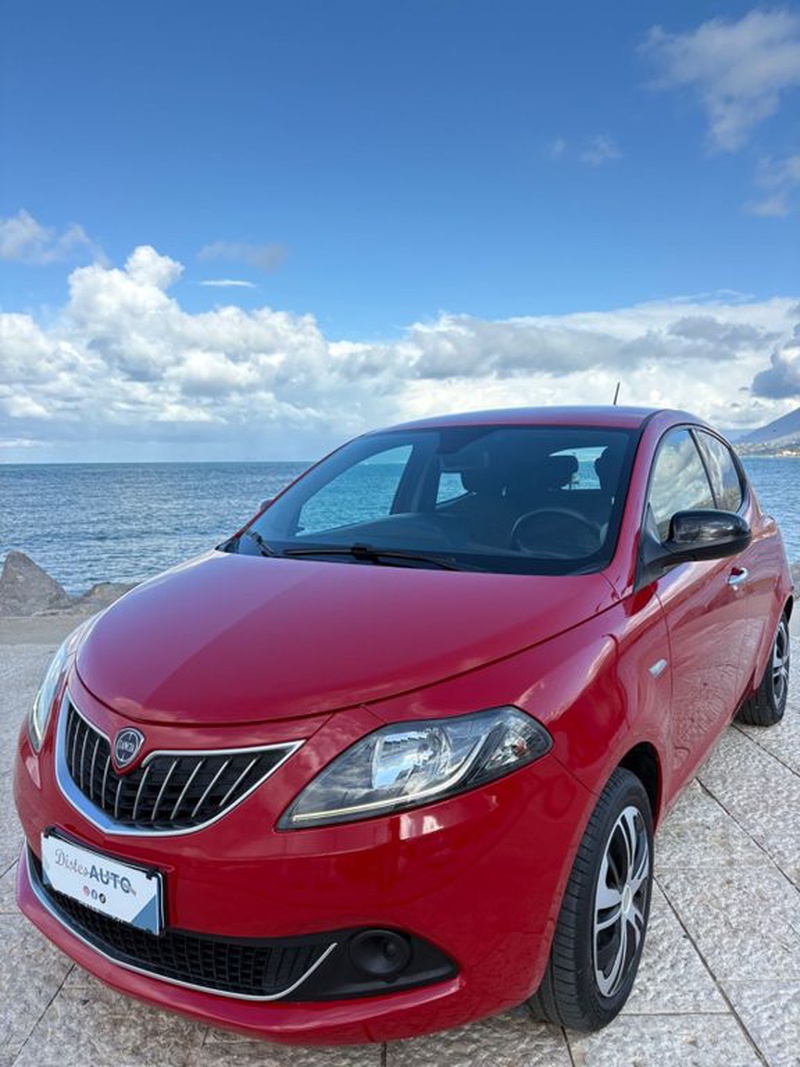 Lancia Ypsilon