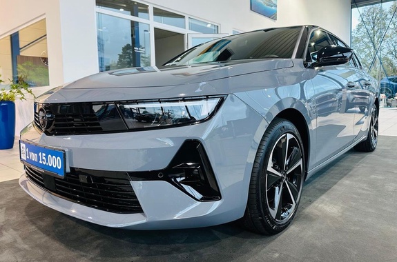 Opel Astra 2025