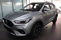 MG ZS 2025