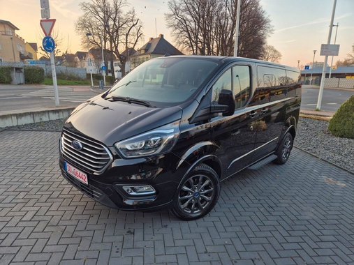 Ford Tourneo Custom 2023