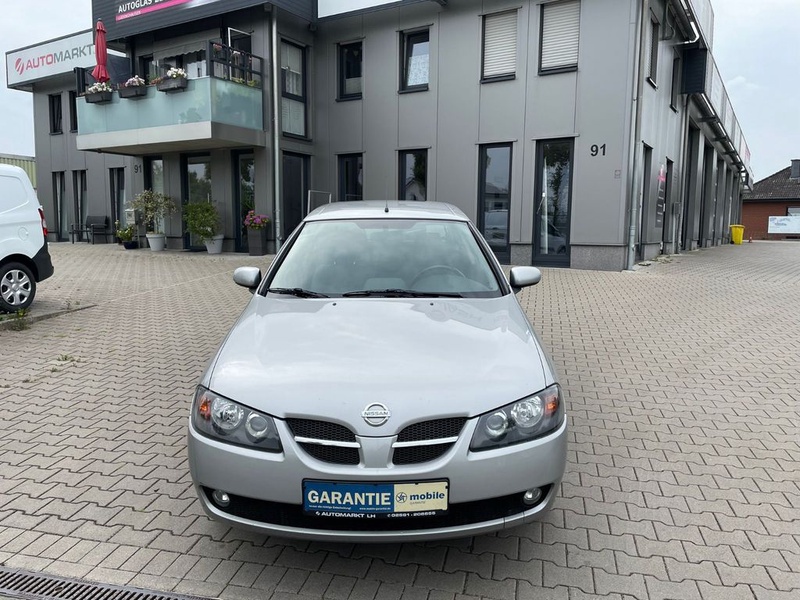 Nissan Almera