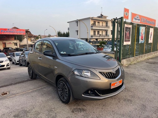 Lancia Ypsilon 2022