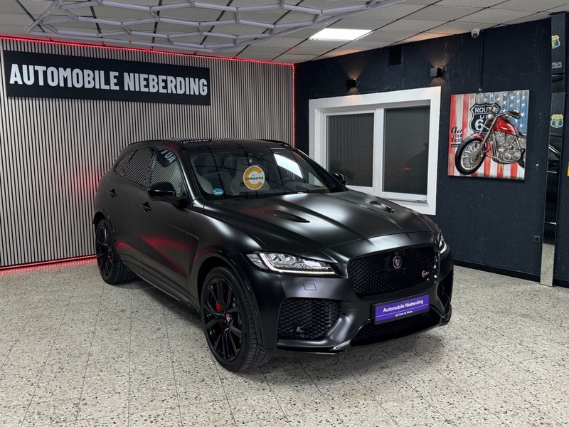 Jaguar F-Pace