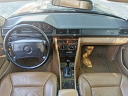 Mercedes-Benz 300 1991