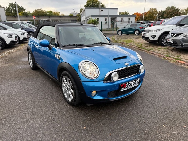 MINI Cabrio