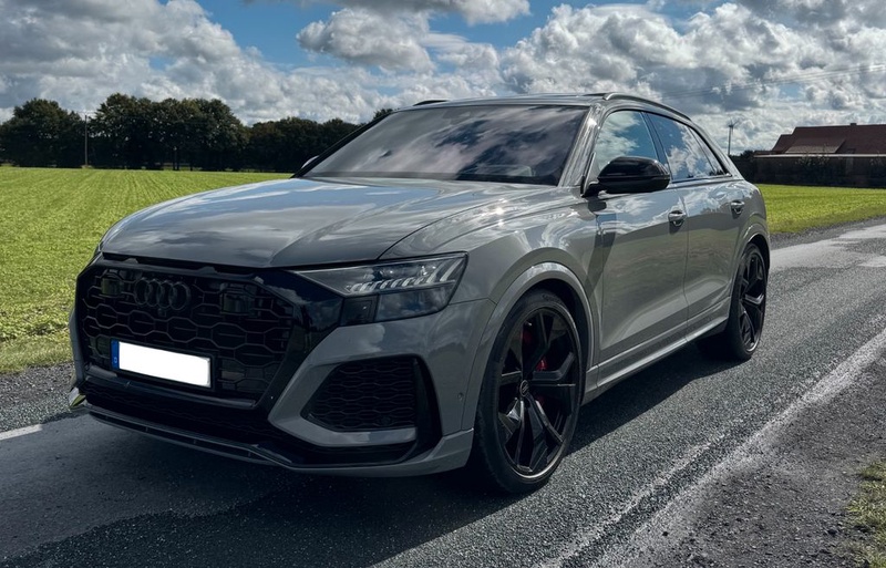 Audi RSQ8
