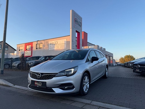 Opel Astra 2021