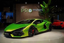 Lamborghini Revuelto 2024