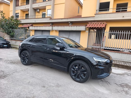 Audi Q8 2021