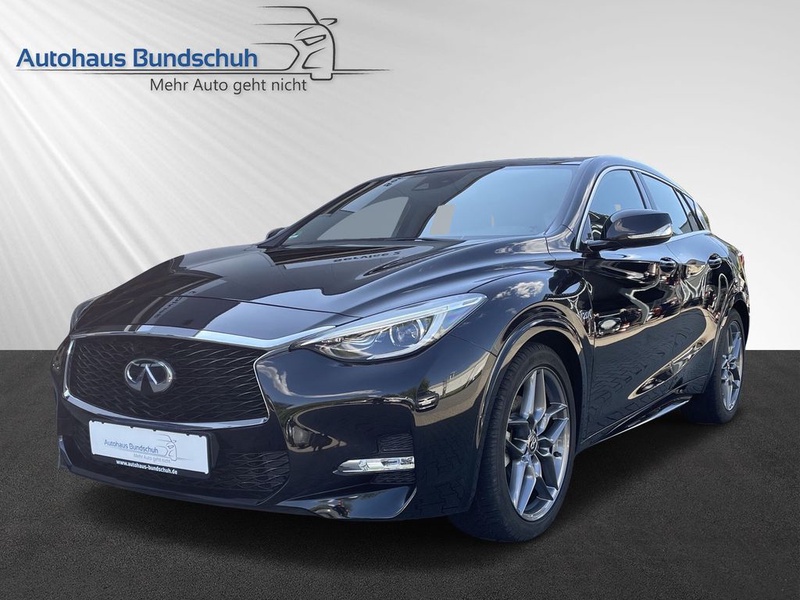 Infiniti Q30