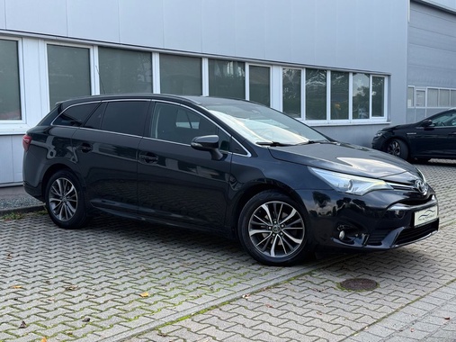 Toyota Avensis 2016