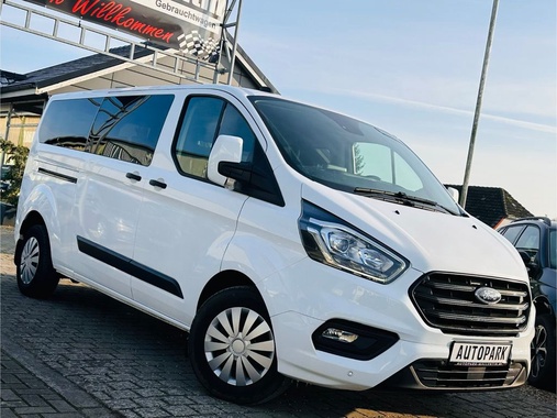 Ford Tourneo Custom 2022